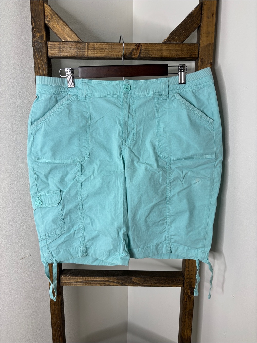 St. John's Bay Aqua Cotton Blend Shorts Size 14